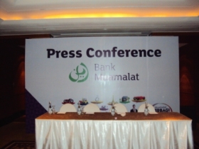 backdrop press conference